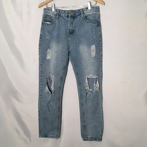 Destroyed jeans